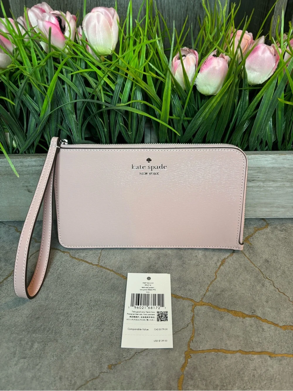 kate spade NWT Pale Pink Leather Wristlet with Strap